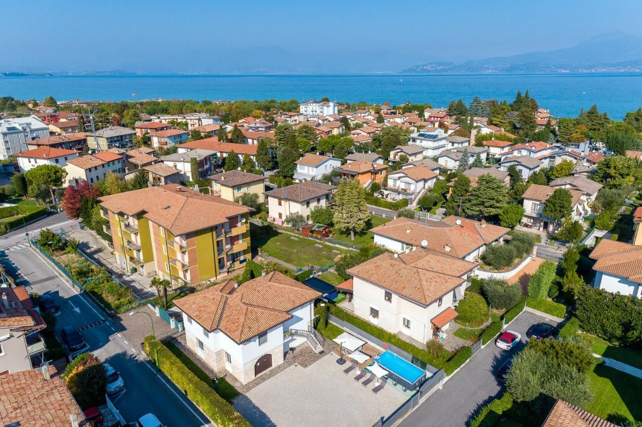 Villa Azdora Пескьера-дель-Гарда Экстерьер фото